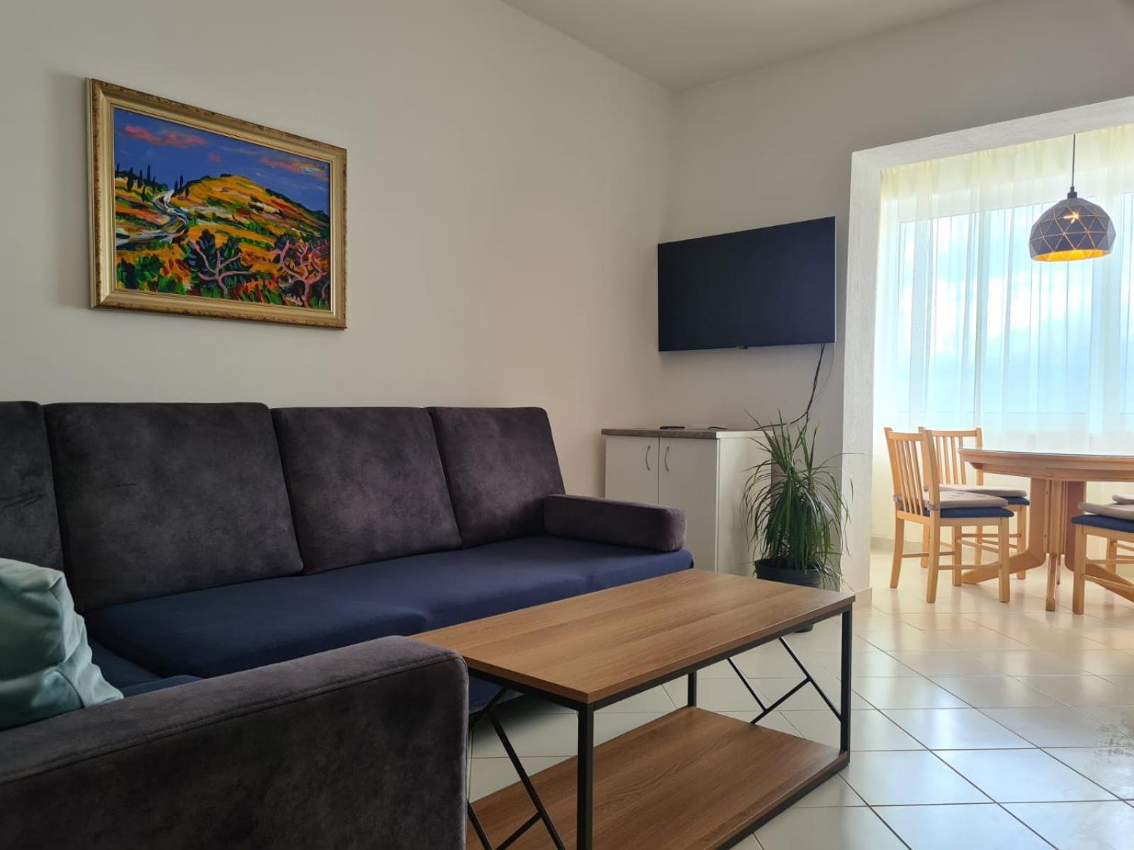 Apartments Jelena Supetar - Four Apartments - A Small House With A Private Yard - Two-Room Apartment With A Sea View - Studio Apartment - Two-Room Apartment With Garden View- Free Parking Exterior foto